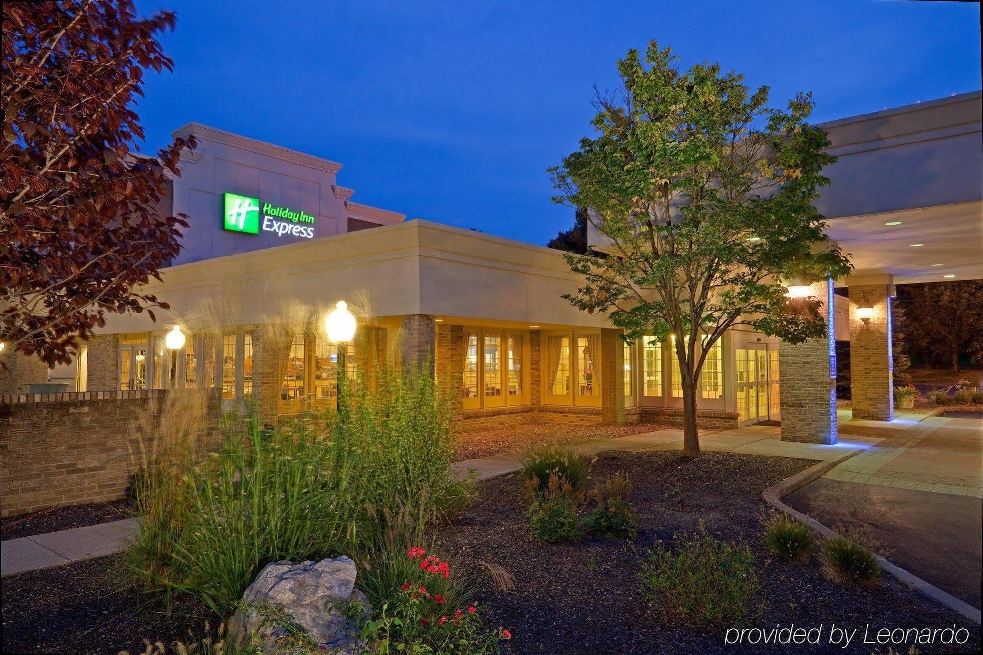 Holiday Inn Express Poughkeepsie By Ihg Eksteriør bilde